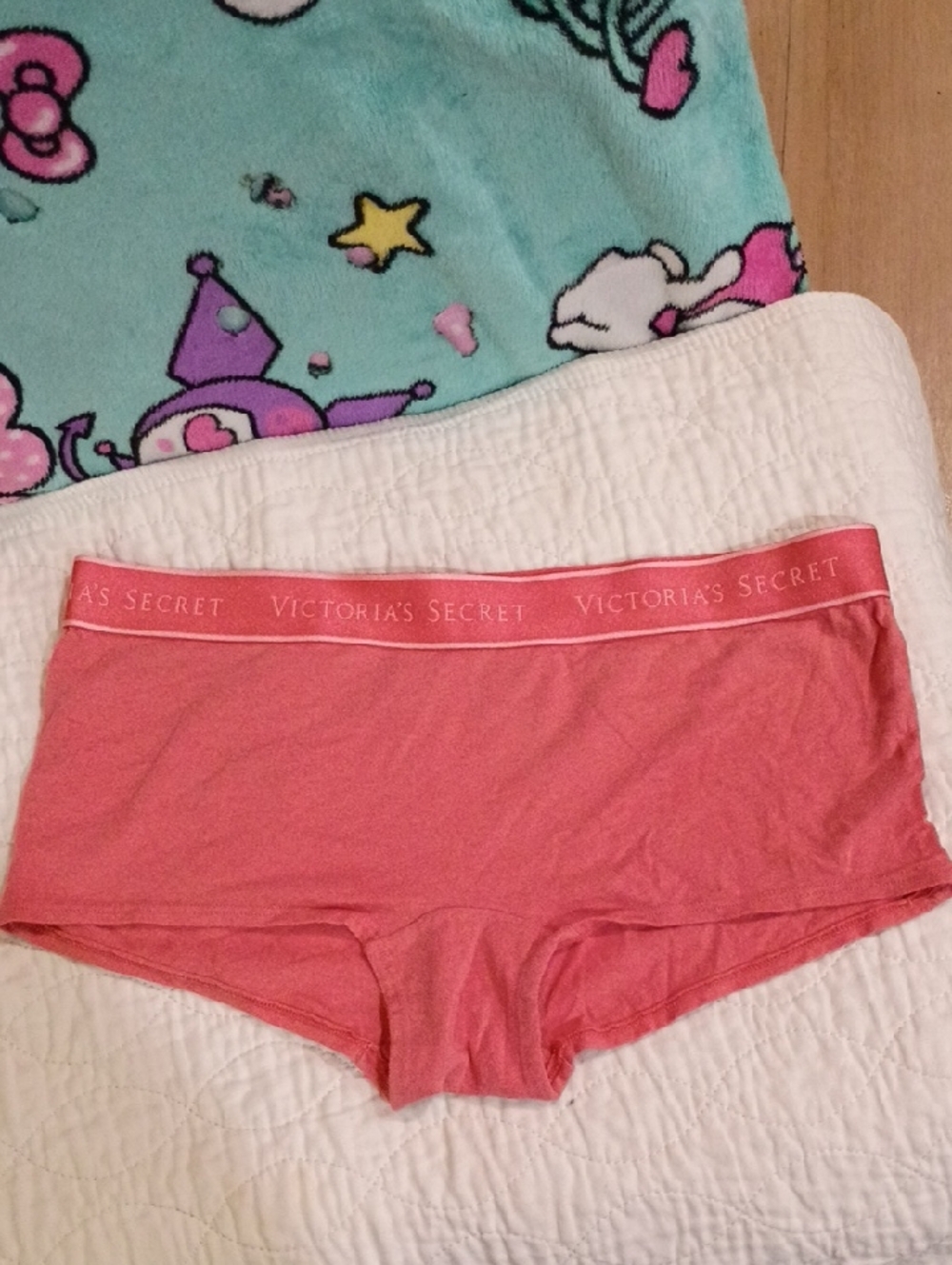 Victoria's Secret Coral Pink Boyshorts NWOT